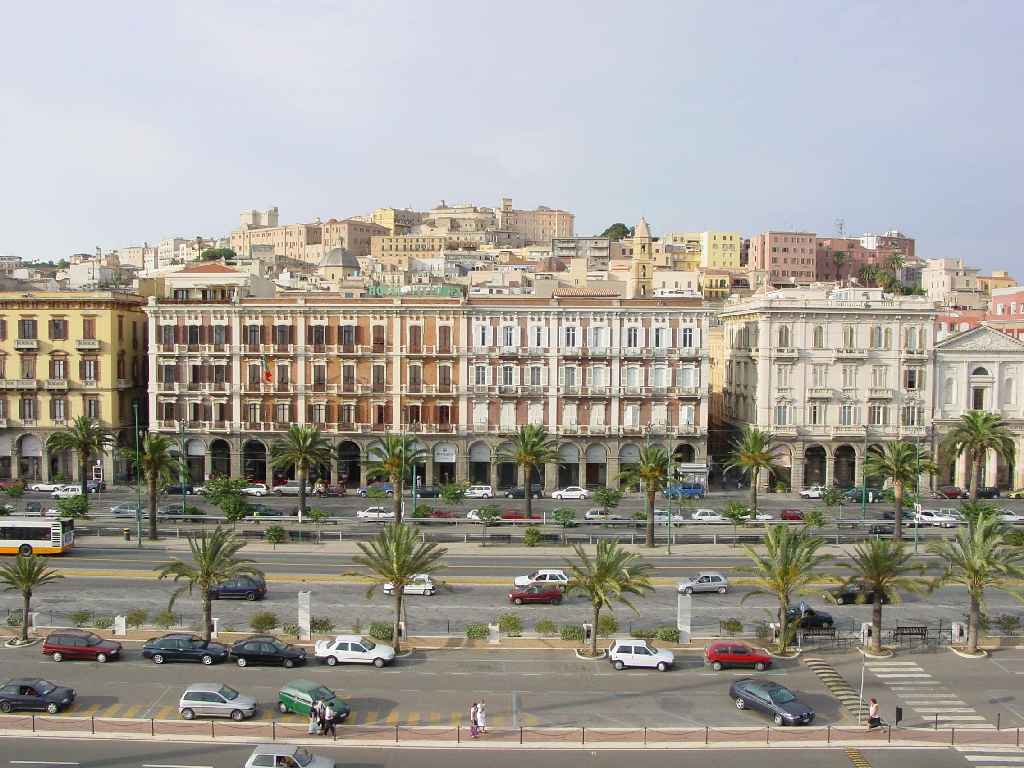 Cagliari vista dal mare