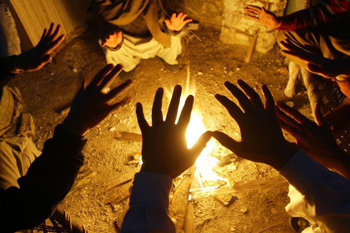 cerchio-mani-con-fuoco