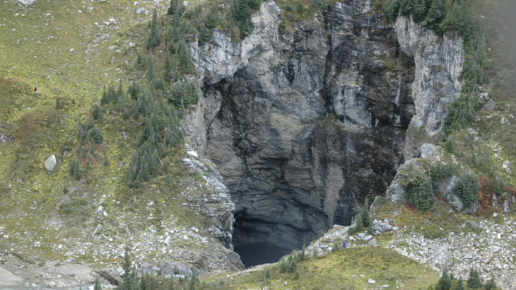 L’ingresso della caverna scoperto in Canada