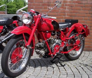 Moto_Guzzi_Falcone_red_vl