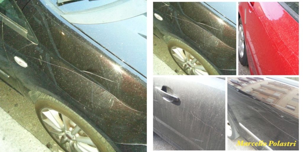 Le auto danneggiate in via La Nurra.